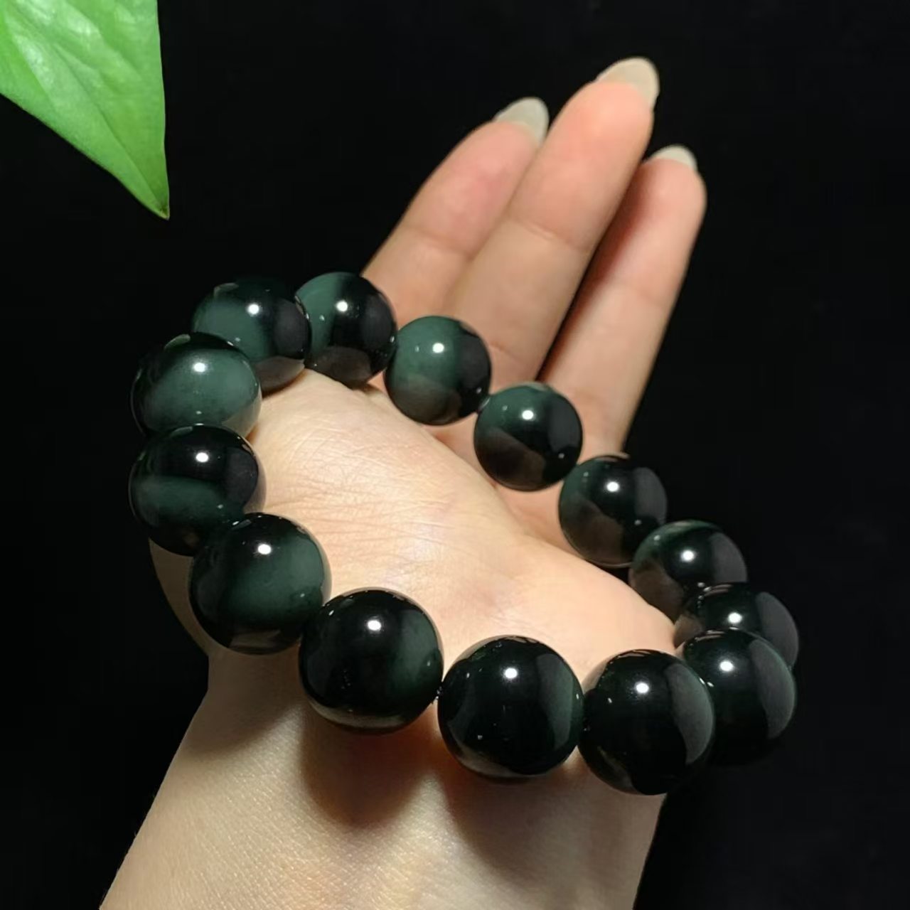 Taqing (Black-Green) Hotan Jade Bracelet | 塔青（黑青）和田玉手串