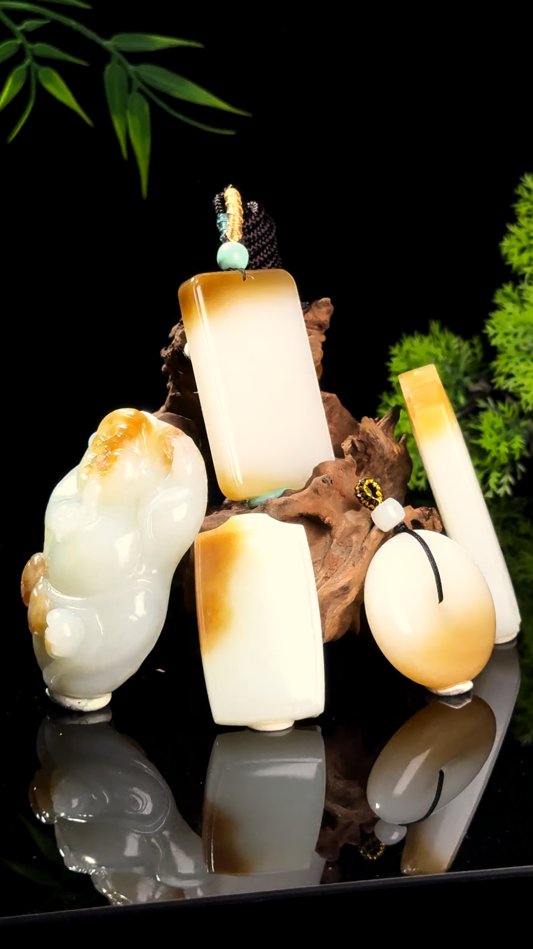 Sugar White Hotan Jade Plaque | 糖白和田玉无事牌