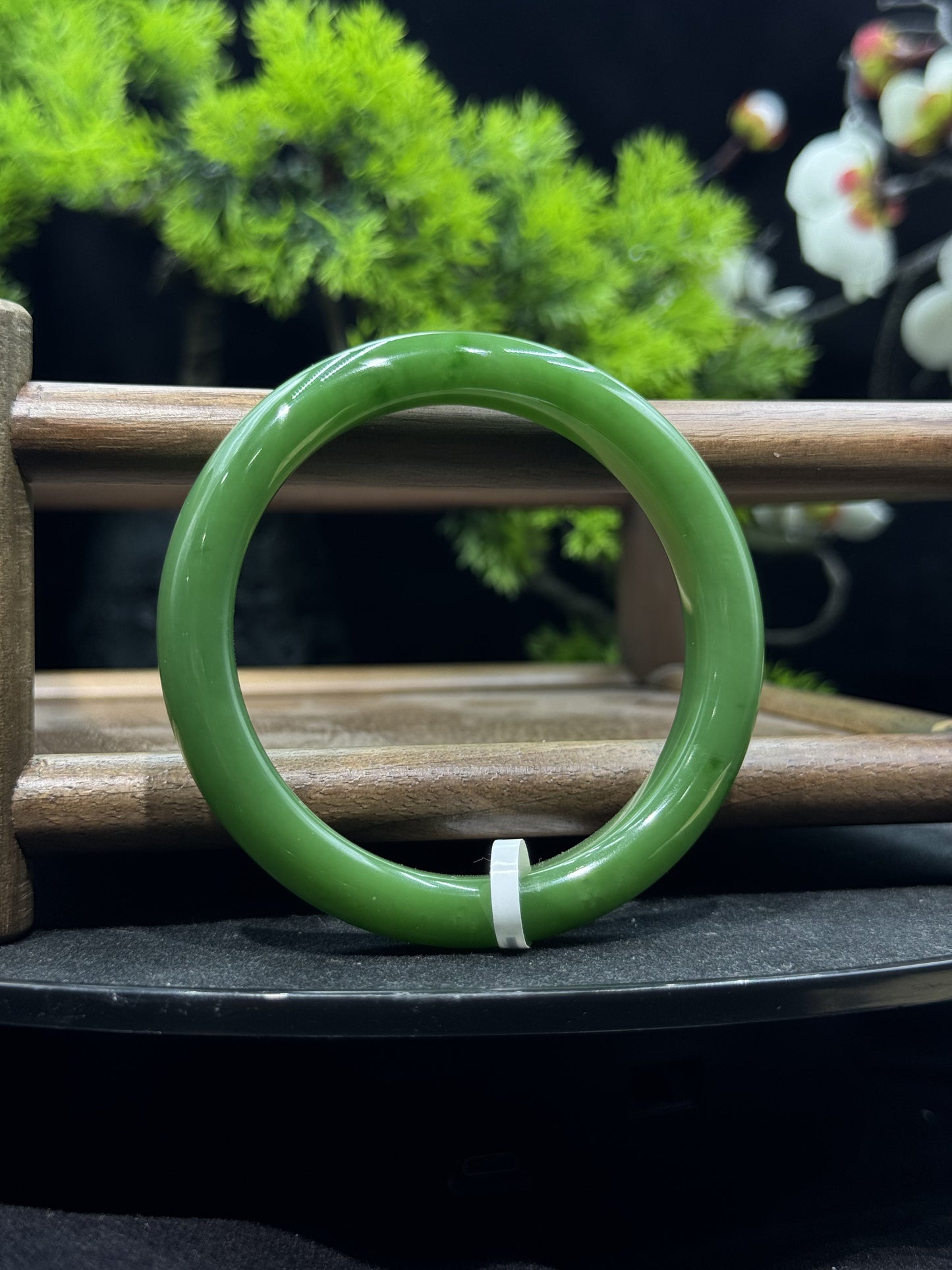 Green Hotan Jade Bangle | 碧玉手镯