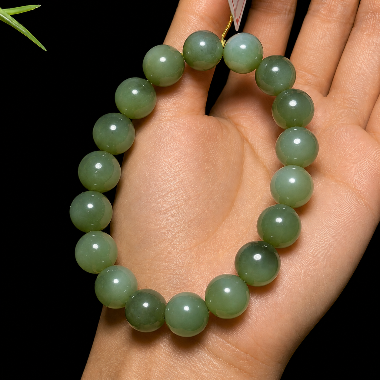 High-Quality Green Jade Cat’s Eye Hotan Jade Bracelet | 高品质碧玉黑猫眼和田玉手串