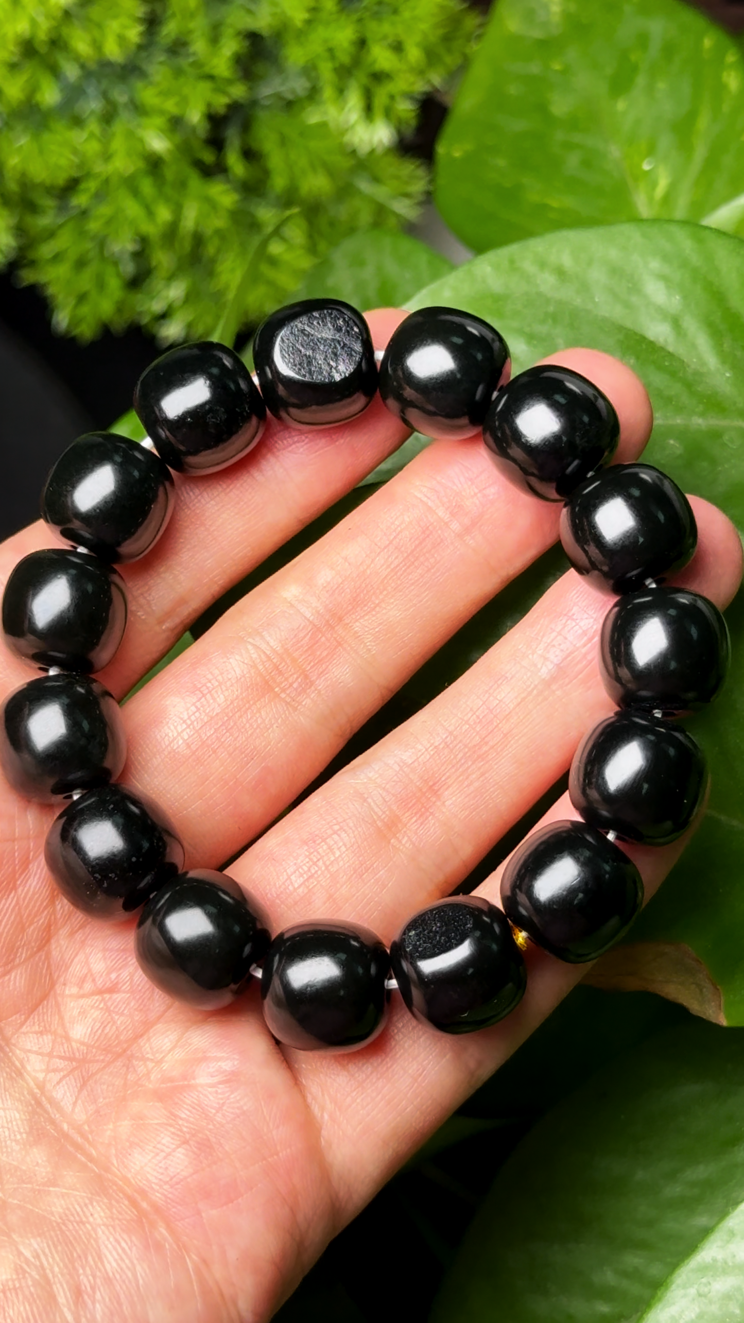 Black-Green Hotan Jade Bracelet | 黑青和田玉手串